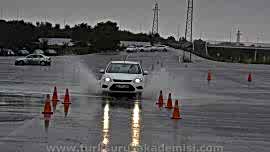 İleri Sürüş Teknikleri (Otomobil)